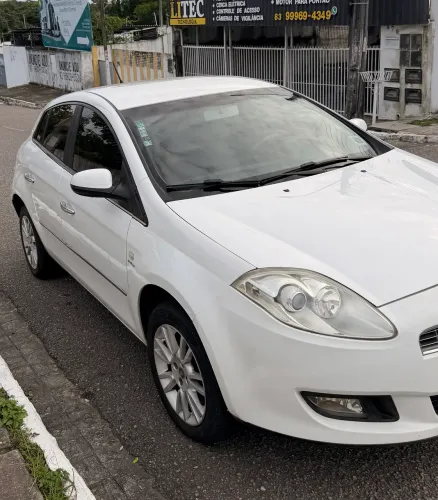Fiat Bravo Essence Dualogic 1.8 Flex 16V 5P 2013