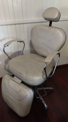 Vende-se cadeira para salao