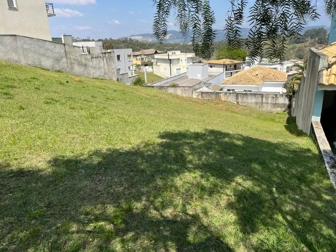Terreno /Lote de 360m no condomínio Valville1- Santana de Parnaíba - SP