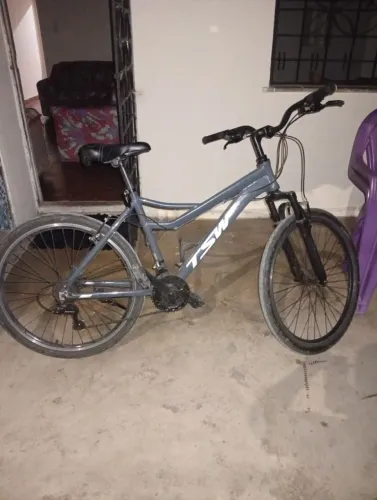 Vende se bicicleta 