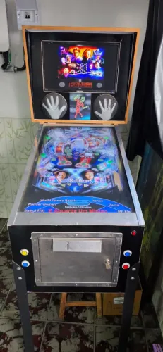 Máquina de pinball digital top