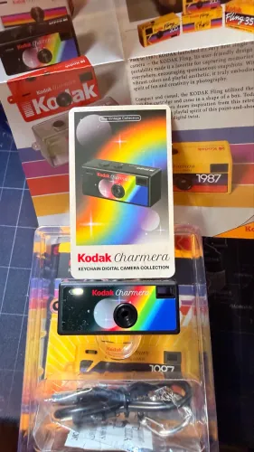 Kodak Charmera (Câmera chaveiro preta)