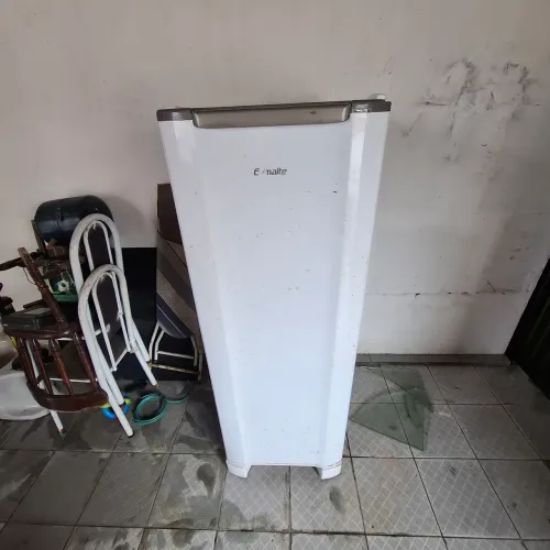 Geladeira eletrolux