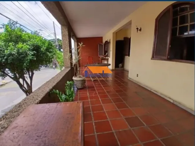 casa de 4 quartos, bairro Jaragua em Belo Horizonte