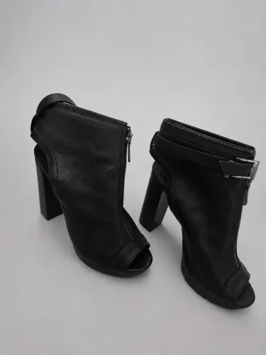 Ankle boot Lança Perfume preta tamanho 37 nova
