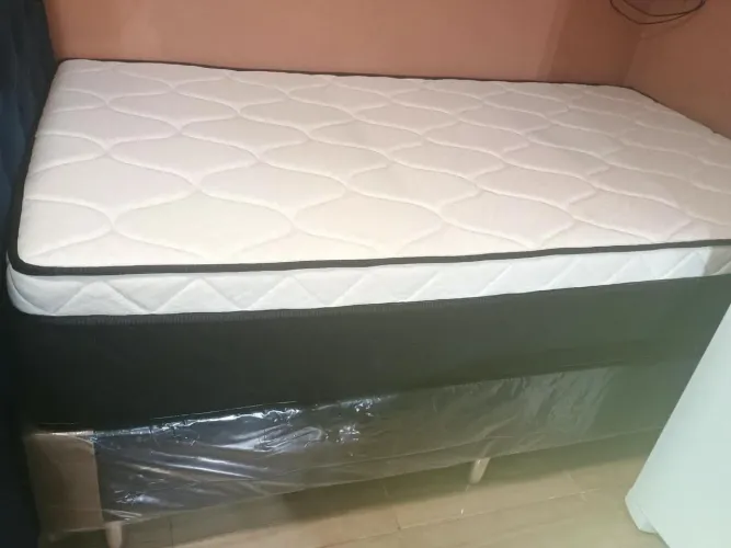 Cama Solteirão em ótimo estado