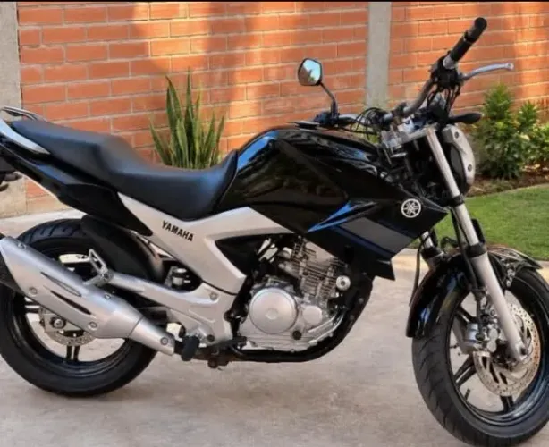 Moto Yamaha Fazer 250 ANO 2013/2014