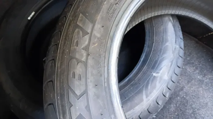 4 pneus NOVOS 185/60 R14