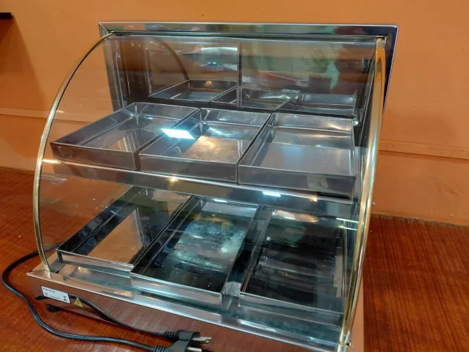 Estufa 6 Bandejas 220v ( Novíssima)