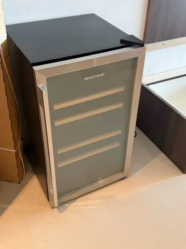 Adega Dualzone 33 garrafas Brastemp