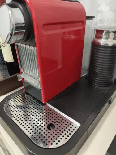 Cafeteira Nespresso c120