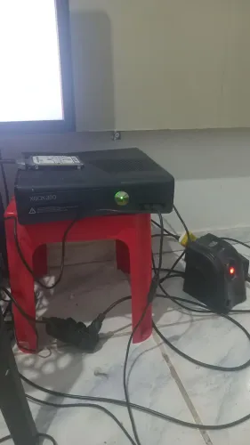 XBOX 360, DESBLOQUEADO. Funcionando perfeitamente, vai com tudo!!