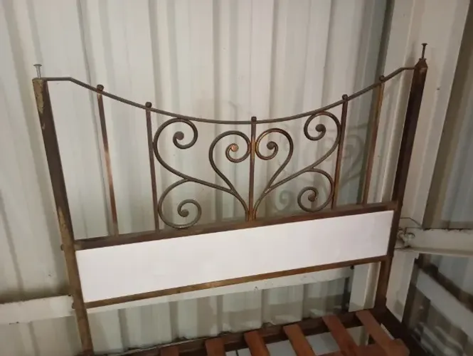 cama solteiro antiga de metal
