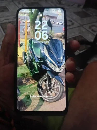 Vendo celular travado para retirada de peças *