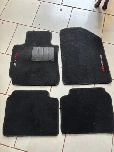 Tapete Carpete Kia Ceratto 2009