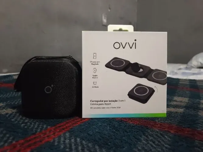 Carregador por Indução 3 em 1 Ovvi versão Apple