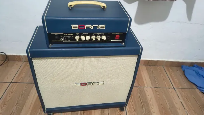 Amplificador de guitarra cubo; pre Borne vrx150; caixa vez 408