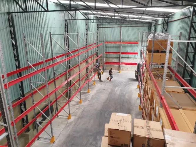 Estante em aço industrial