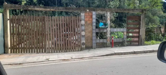 Vendo casa em amador bueno com asfalto. 350 metros area total