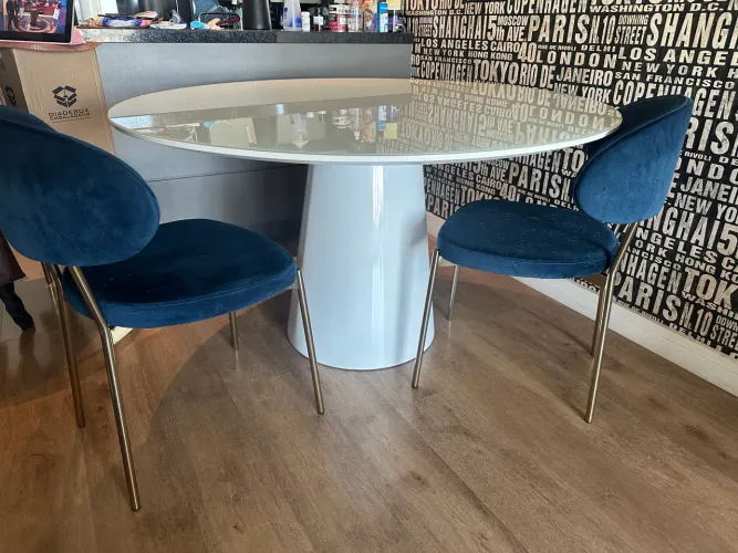 Mesa com 4 cadeiras usada tok & stok