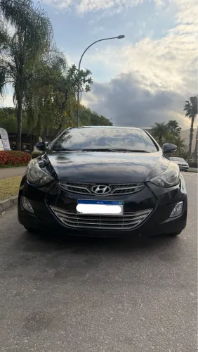 Hyundai Elantra GLS 1.8 16V Aut. 2012