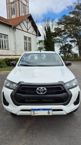 Toyota Hilux CD 4X4 2.8 Diesel Mec. 2024