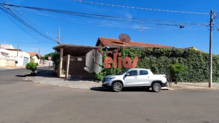 Casa para venda com 2 quartos em Parque Vista Alegre, Bauru - SP