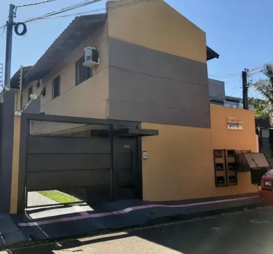 AMPLO CONDOMINIO COM 3 SUITES A VENDA NO CARANDA BOSQUE