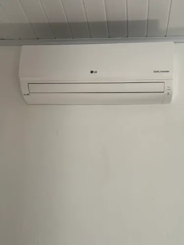 AR CONDICIONADO LG INVERTER 9.000 BTUS POUCO USADO