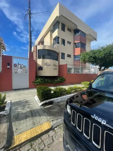 Imóvel para aluguel tem 100 metros quadrados com 3 quartos em Candelária - Natal - RN