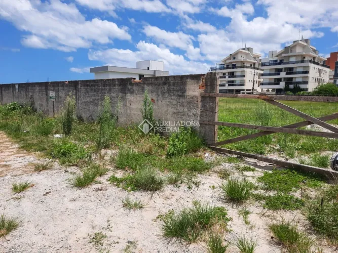 Terreno a venda com Escritura Pública no sul da Ilha em Florianópolis SC