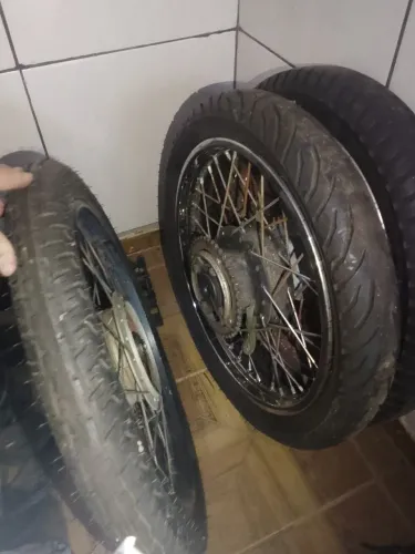 Pneus para motos