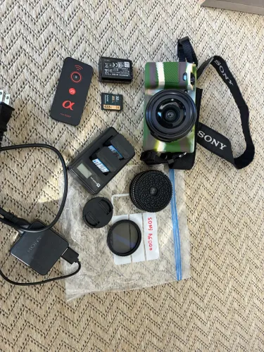 Sony A6000 - 8.450 clicks - perfeita