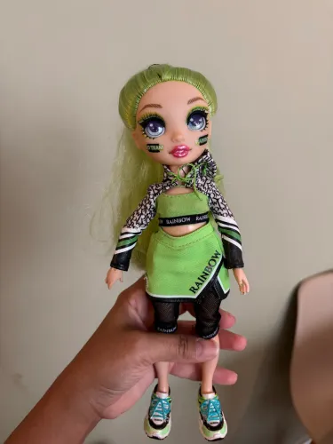 Rainbow High- Jade versão cheer