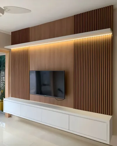 Painel De Televisão Com Ripagem