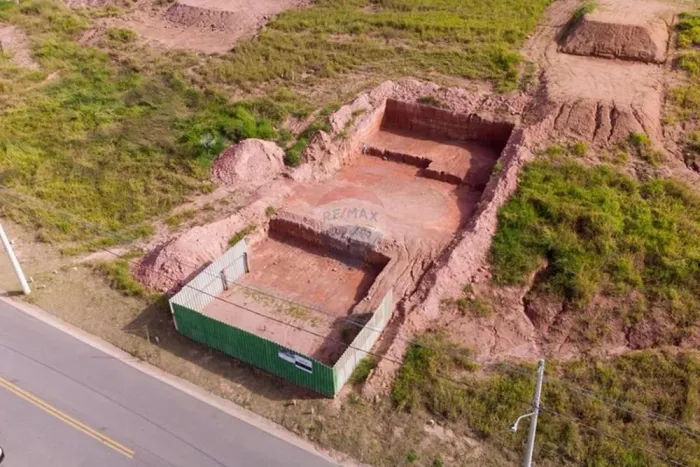 Terreno 250m² à venda com terraplenagem feita no Reserva Bellano, Itatiba/SP