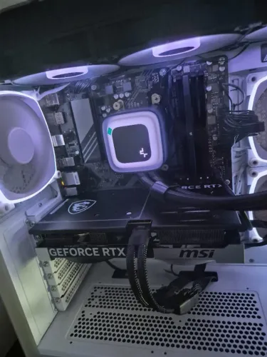 Placa de Vídeo MSI GeForce RTX 5070 12G VENTUS 2X