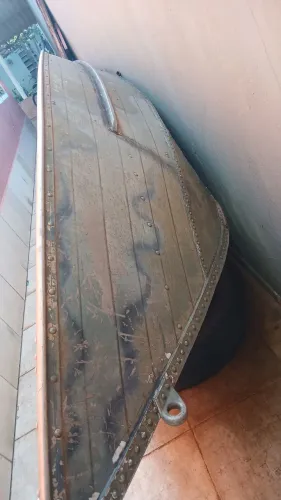 Barco canoa bico fino