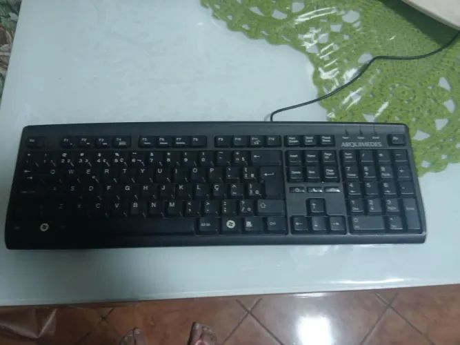 TECLADO DE COMPUTADOR ARQUIMEDES