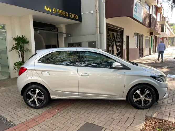 Chevrolet Onix Hatch LTZ 1.4 8V Flex Mec. 4P 2019