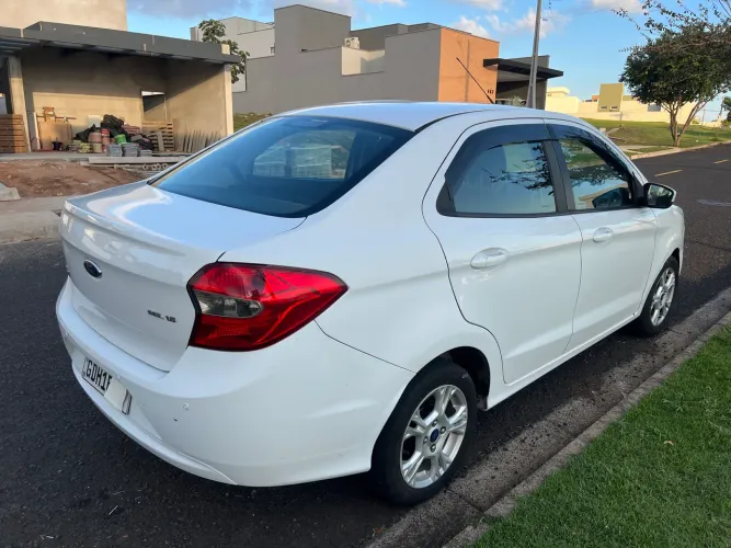 Ford KA+ Sedan 1.5 SEL 16V Flex 4P 2016