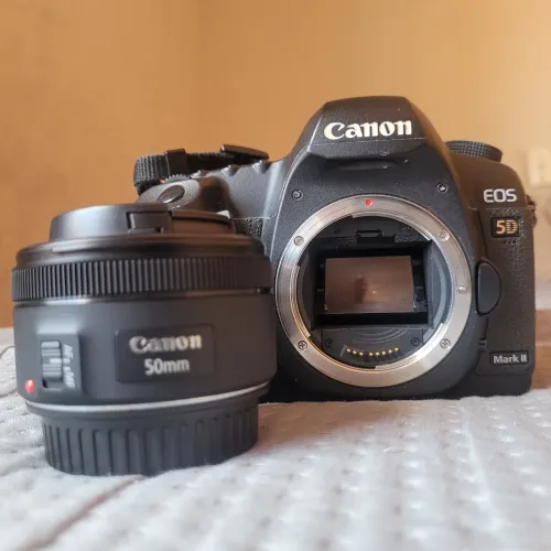 Canon 5d mark ii + Lente 50mm 