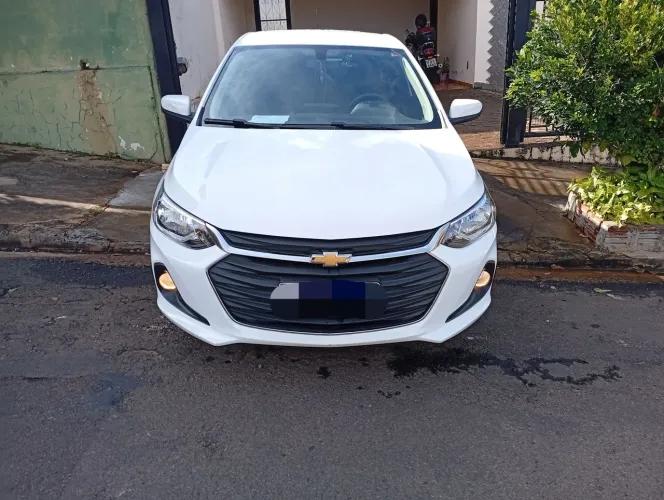 Chevrolet Onix Plus LT 1.0 12V Flex Mec. 4P 2025