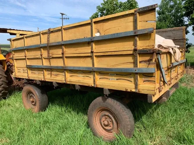 Carreta de 4 rodas por R$ 10.900,00 (dez mil e novecentos reais) à vista.