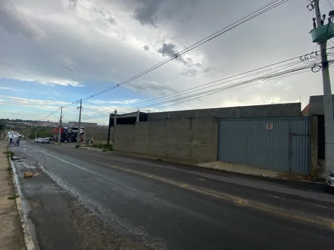 Localização privilegiada aluguel galpão Bairro sim