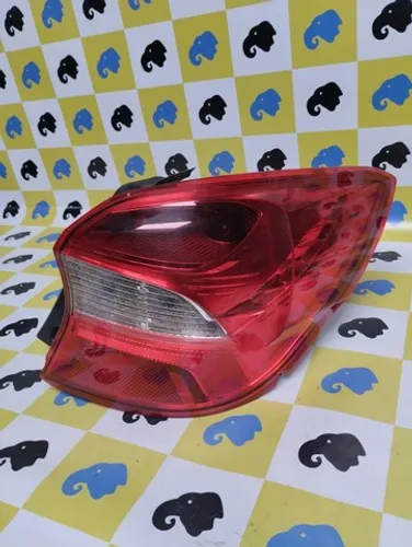  Lanterna Traseira L.d Ford Ka Hatch 2014 a 2020 C Detalhe