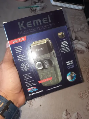Barbeador eletrico kemei