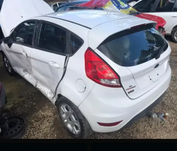 ( vendo peças ) New fiesta titanium 2017