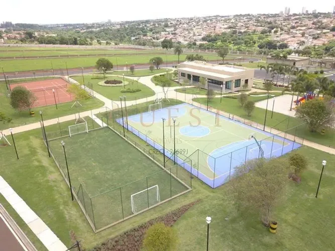 Terreno com 445,29 no Condomínio Quinta das Laranjeiras.