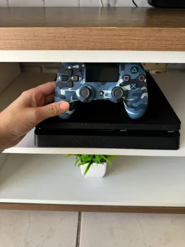 PS4 Slim super novo com garantia